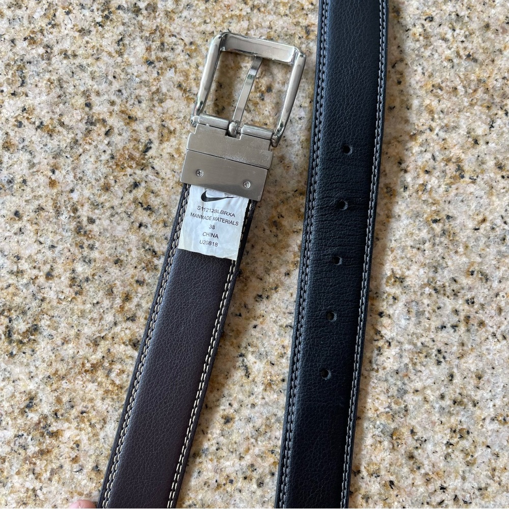 NIKE belt size 38 color black flip sides - Picture 6 of 7